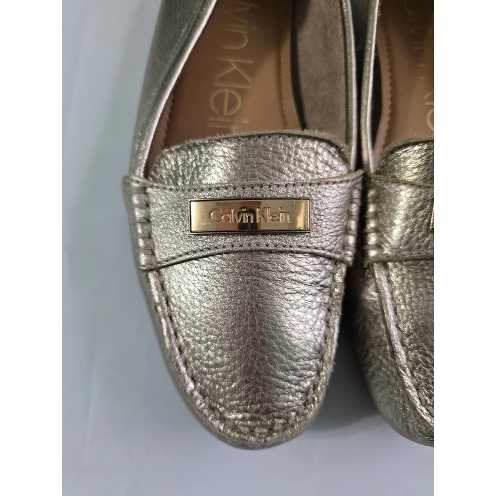 Calvin Klein Leta Metallic Gold Leather Loafers Driving Mocs Logo Hardware 8.5